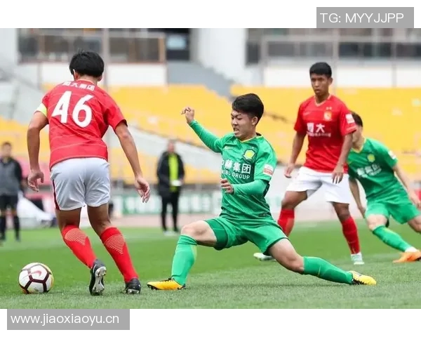 北控与北京第七轮对决展现实力较量与战术博弈的精彩瞬间 北控与北京第七轮对决展现实力较量与战术博弈的精彩瞬间